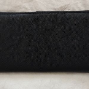Tiara Wallet